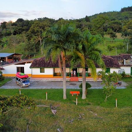 La Hacienda Hostel San Gil Exterior photo