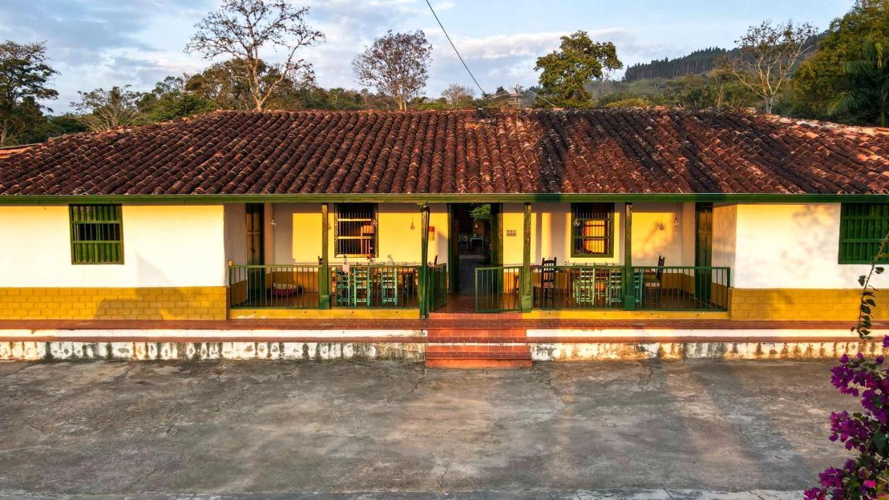 La Hacienda Hostel San Gil Exterior photo